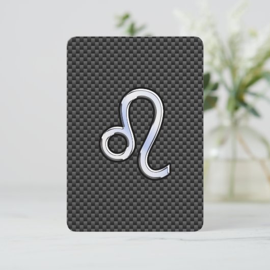 Silver Leo Zodiab-symbool op koolstofvezel afdrukk (Staand voorkant)