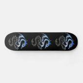 Silver Metallic Dragon Skateboard (Horizontaal)