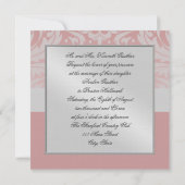 Silver Monogram Linen Damask Pink Uitnodiging (Achterkant)