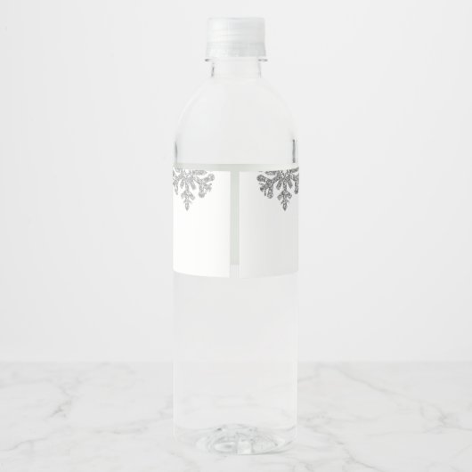 Silver Snowflake Winter Baby shower Waterfles Etiket (Achterkant)