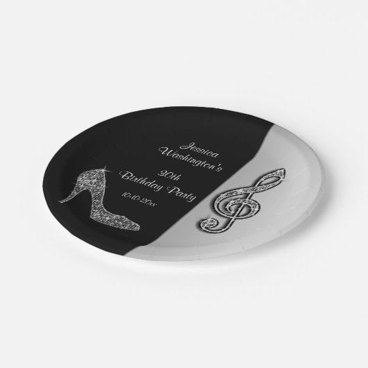 Silver Stiletto en Treble Cleft Birthday Papieren Bordje (Gekanteld)