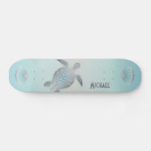 Silver Turtles Beach Style Monogram Coastal Schaat Skateboard (Horizontaal)