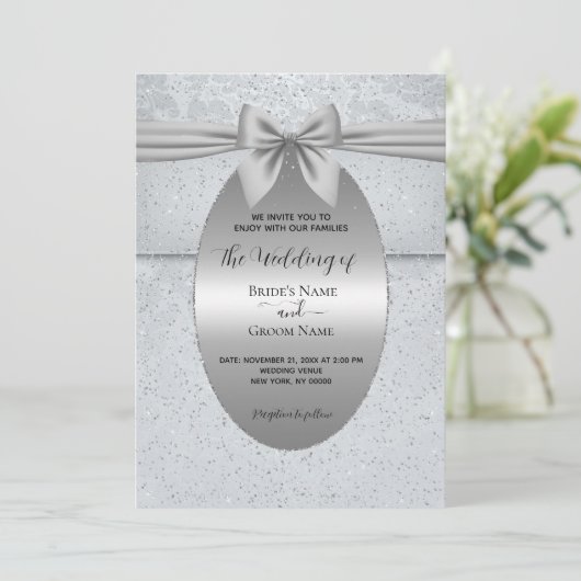 Silver Vintage with Bow Wedding Invitation (Debout devant)