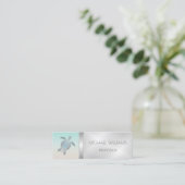 Silver Zee Turtle QR Code Beach Style Mini Visitekaartje (Staand voorkant)