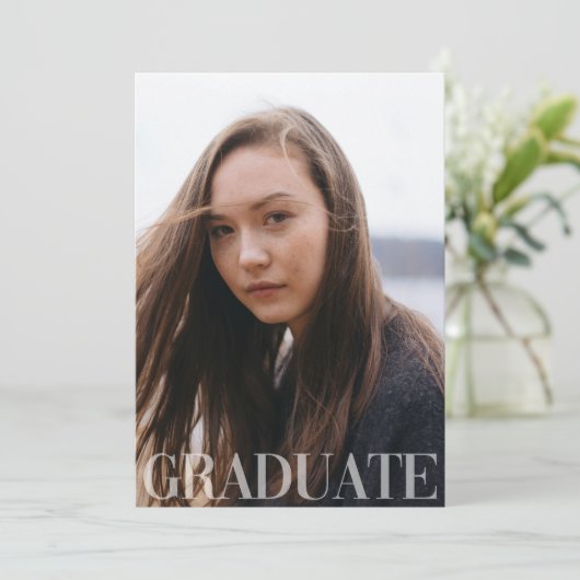 Simple 4 Faire-part d'obtention d'un diplôme photo (Debout devant)