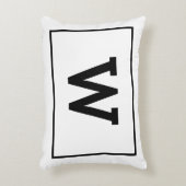 Simple Black White Initiaal Monogram Accent Kussen (Voorkant(Verticaal))