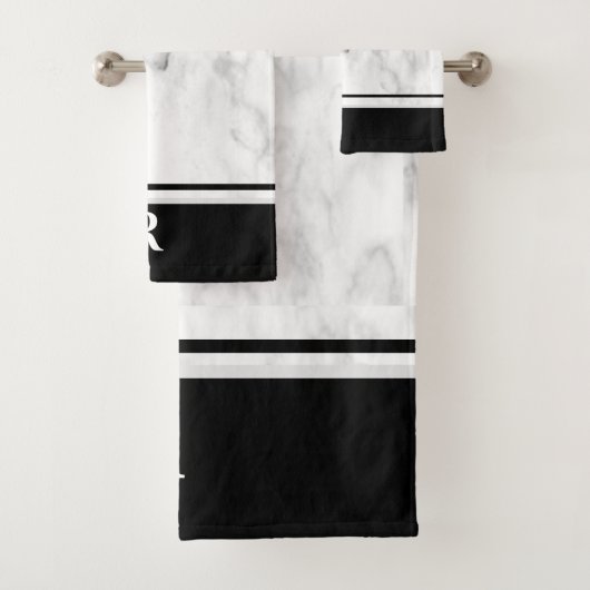 Simple Black White Striped Marble Monogram InitiaI Bad Handdoek (Insitu)
