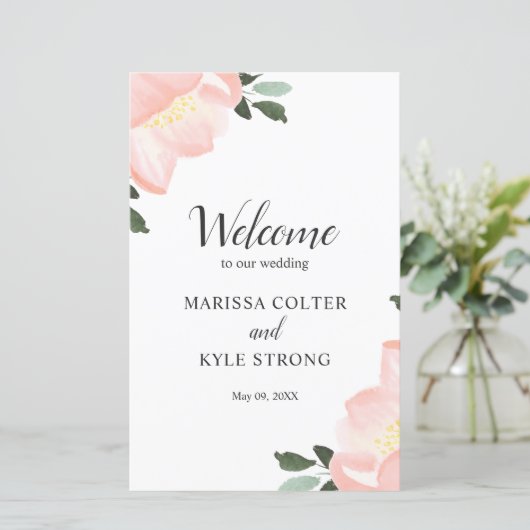 Simple Blush Rose Floral Élégant programme de mari (Debout devant)