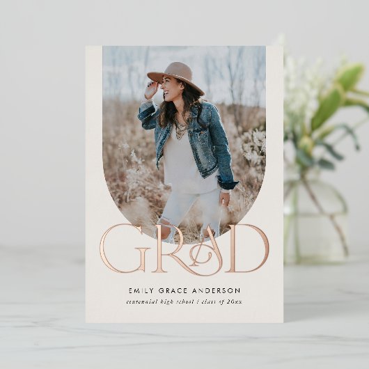 Simple Boho Arch Trendy Three Photo Afstuderen Folie Uitnodiging (Staand Voorkant)