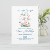 Simple céleste 1er anniversaire Invitation (Debout devant)