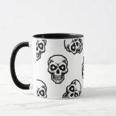 Simple Classic White Pixelated Skull Pattern Mok (Links)