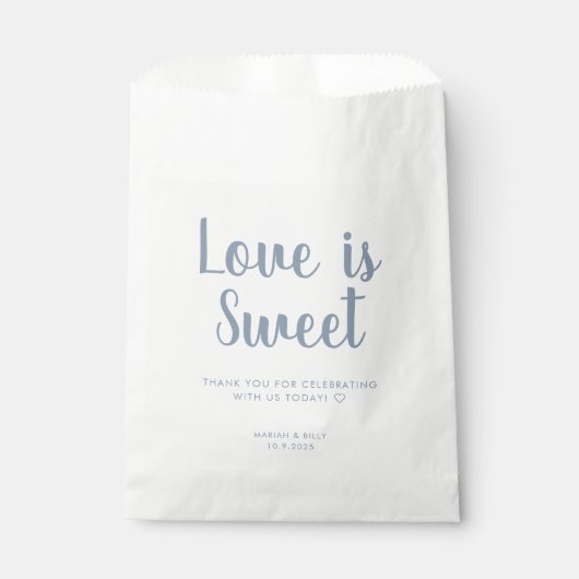 Simple Dusty Blue Love is Sweet Script Weduwen Bedankzakje (Voorkant)