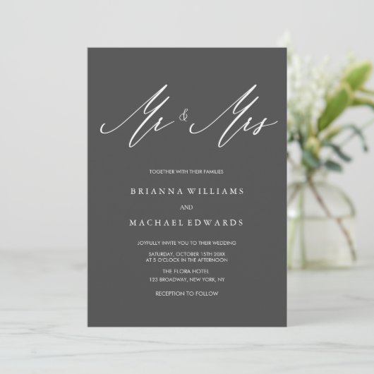 Simple Elegant Calligraphy Mr en Mrs Wedding Kaart (Staand voorkant)