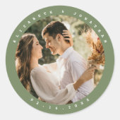 Simple Elegant Sage Green Greenery Wedding Foto Ronde Sticker (Voorkant)