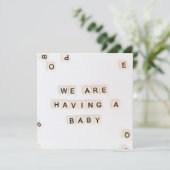 Simple faire-part de naissance sur des pierres à l (Debout devant)