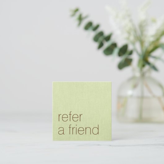 Simple Green Linen - Référence client (Debout devant)