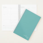 Simple minimaliste Turquoise Turquoise Personnalis<br><div class="desc">Turquoise Turquoise Bleu Élégant Simple Minimaliste Carnet personnalisé avec votre nom et votre année en écriture moderne. Notre planificateur est là pour vous aider à atteindre vos objectifs. Il offre un moyen de rester organisé et de réfléchir à votre vie. Avec un design simple et sans date, vous pouvez utiliser...</div>