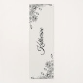 Simple Modern Floral Script Name Cream Lotus Yogamat (Voorkant)