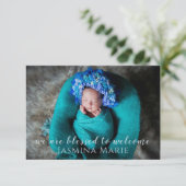 Simple Moderne Photo Collage Baby Girl Aankondiging (Staand voorkant)