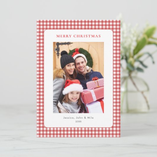 Simple Red Gingham Christmas Photo Feestdagenkaart (Staand voorkant)