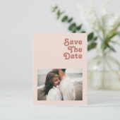 Simple rétro vibes rose fuchsia photo faire-part d (Debout devant)