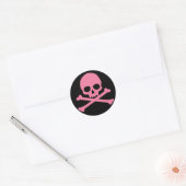 SImple roze schedel en kruisbeenderen Ronde Sticker (Envelop)