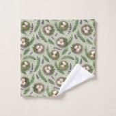 Simple Sage Green Easter Eggs Lavender Nest (Gant de toilette)