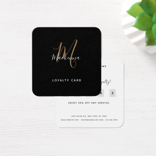 Simple Script Black- en Gold Monogram Loyalty-kaar Vierkante Visitekaartjes (Bureau)
