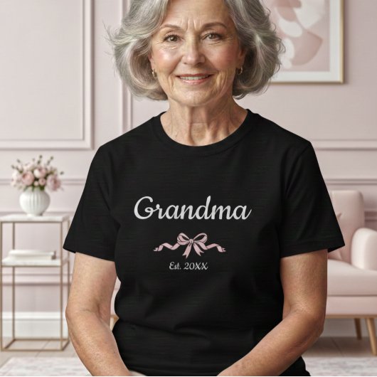 Simple Script Grandma Est. Year Pink Bow  T-shirt