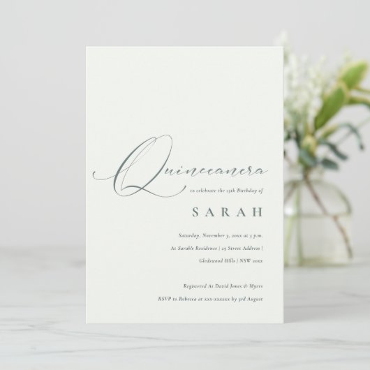 Simple script noir blanc Quinceañera Invitation (Debout devant)
