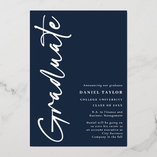 Simple Script Silver Foil Afstuderen Aankondiging (Voorkant)