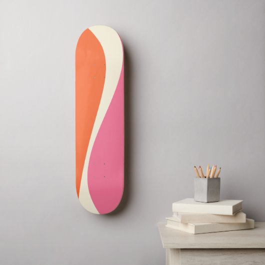 Simple Waves 2 in roze, Sinaasappel en crème Skateboard (Muurkunst)