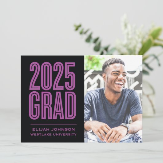 SIMPLEMENT BOLD 2025 GRAD PHOTO GRAD INVITATION (Debout devant)
