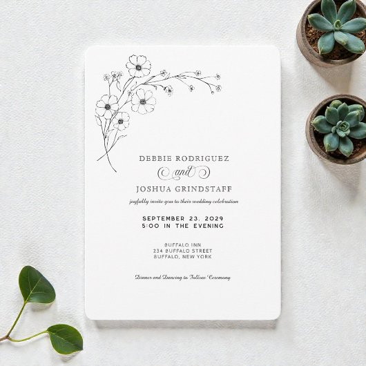 Simplistic Black White Floral Wedding Invitation  Kaart
