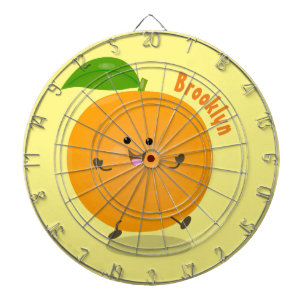 Sinaasappel citrusvruchten die met klauterdansen dartbord