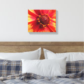 Sinaasappel en Rode Dahlia Canvas Afdruk (Insitu (Slaapkamer))