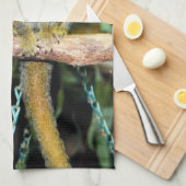 Singe Marmoset Assis Sur Une Branche, Serviette De (Quart Plié)