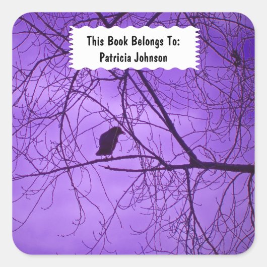 Single Black Silhouette Crow in Black Trees Paarse Vierkante Sticker (Voorkant)