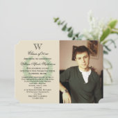 Single Initiaal Monogram Green Photo Afstuderen Kaart (Staand voorkant)
