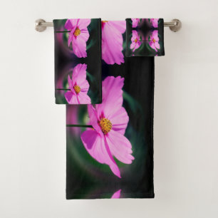Single Pink Cosmos Flower Abstract Pattern Bad Handdoek