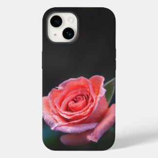 Single Pink Rose with Dew Case-Mate iPhone 14 Hoesje