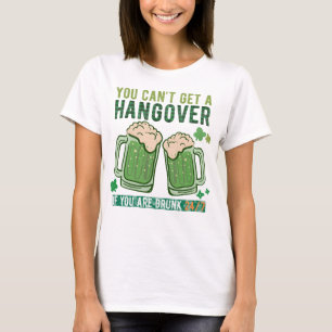 Sint Patricks cadeaus grappige hangover drink team T-shirt