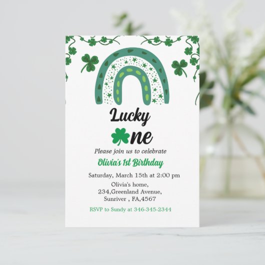 Sint Patrick's day verjaardagsuitnodiging shamrock (Staand voorkant)