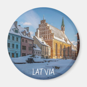 Sint-Peter kerk in de winter in Riga, Letland Magneet