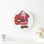 Sinterklaas in rood met cadeautas en eierlassen grote klok (Huis)