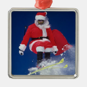 Sinterklaas op de skis die van een kraanhuis sprin metalen ornament