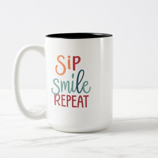 Sip, Smile, Repeat – Twee-tone Mok 15 oz (Links)