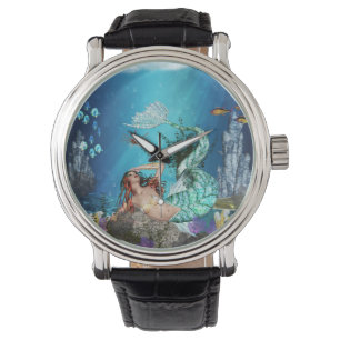 Sirène avec la montre-bracelet de poissons