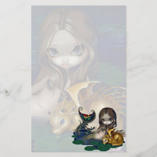 "Sirène avec la papeterie d'un dragon d'or"