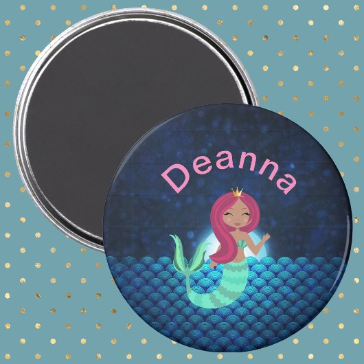 Sirène dans un aimant océanique magique sur la Lun